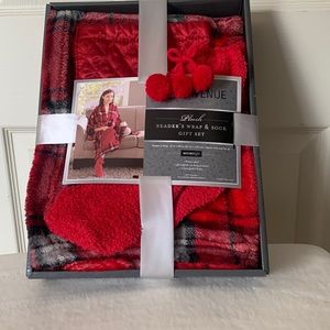 NIB!! Reader’s Wrap and Socks gift set. Red plaid. Soft and comfy.